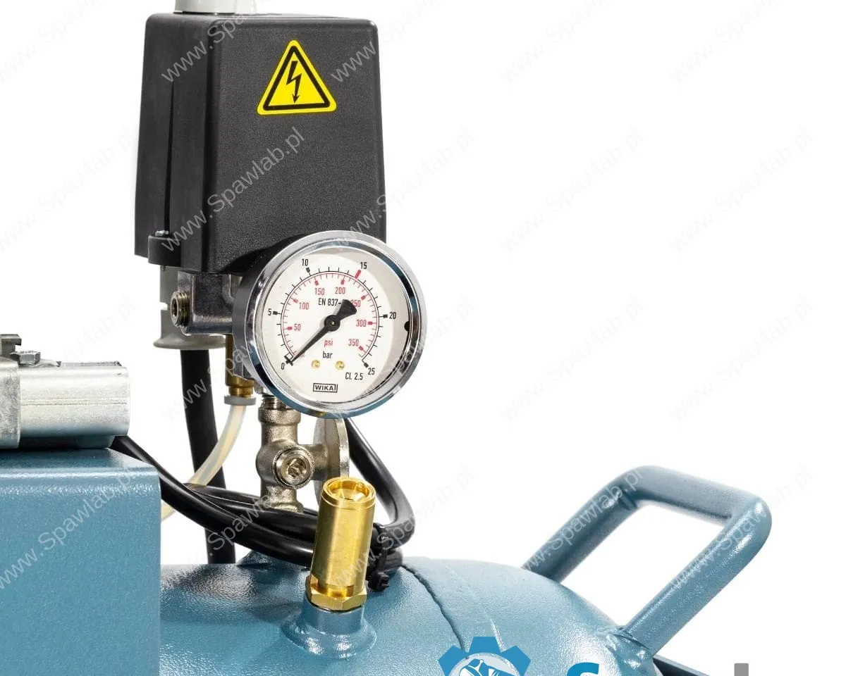 Airpress Kompresor dwutłokowy K 100-450 14 bar 3 KM/2.2 kW 400V 238 l/min 100 l, zdjęcie 3