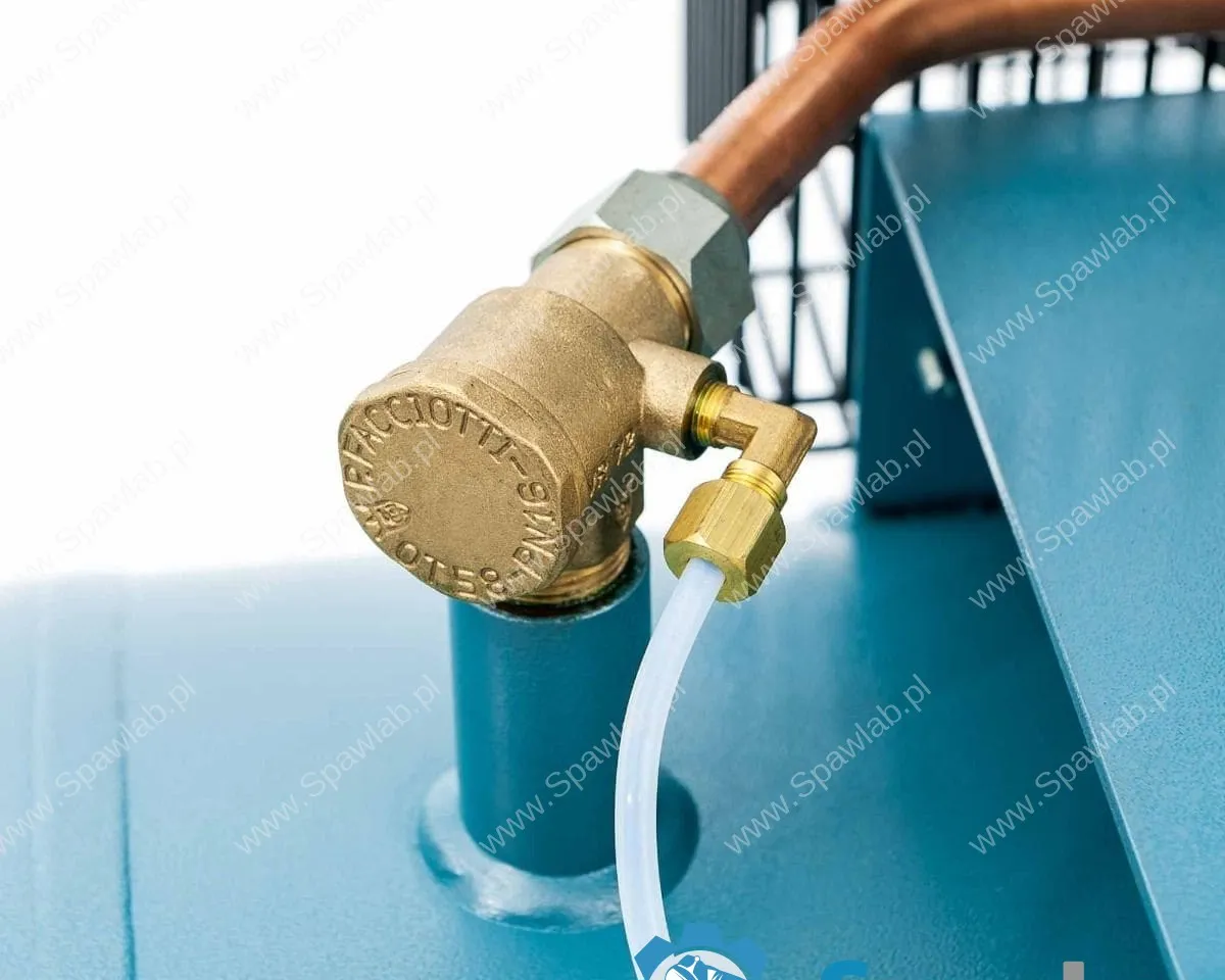 Airpress Kompresor dwutłokowy K 200-450 14 bar 3 KM/2.2 kW 400V 238 l/min 200 l, zdjęcie 9