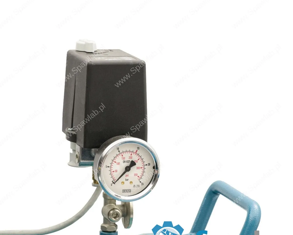 Airpress Kompresor dwutłokowy K 300-700S 14 bar 5.5 KM/4 kW 400V 450 l/min 300 l - połączenie gwiazda-trójkąt