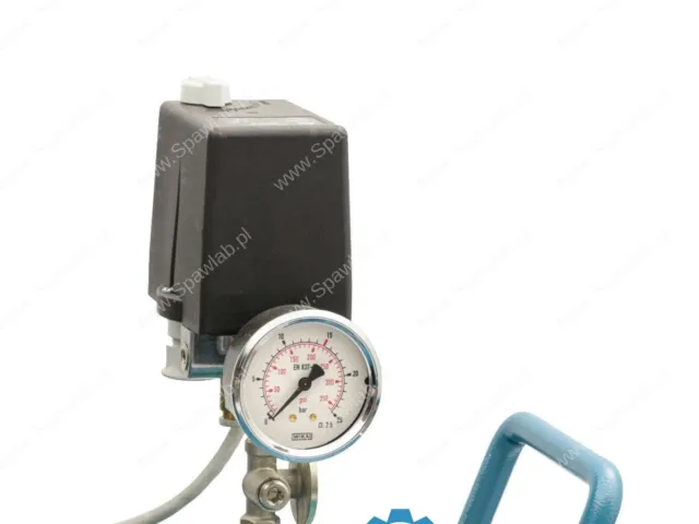 Airpress Kompresor dwutłokowy K 300-700S 14 bar 5.5 KM/4 kW 400V 450 l/min 300 l - połączenie gwiazda-trójkąt