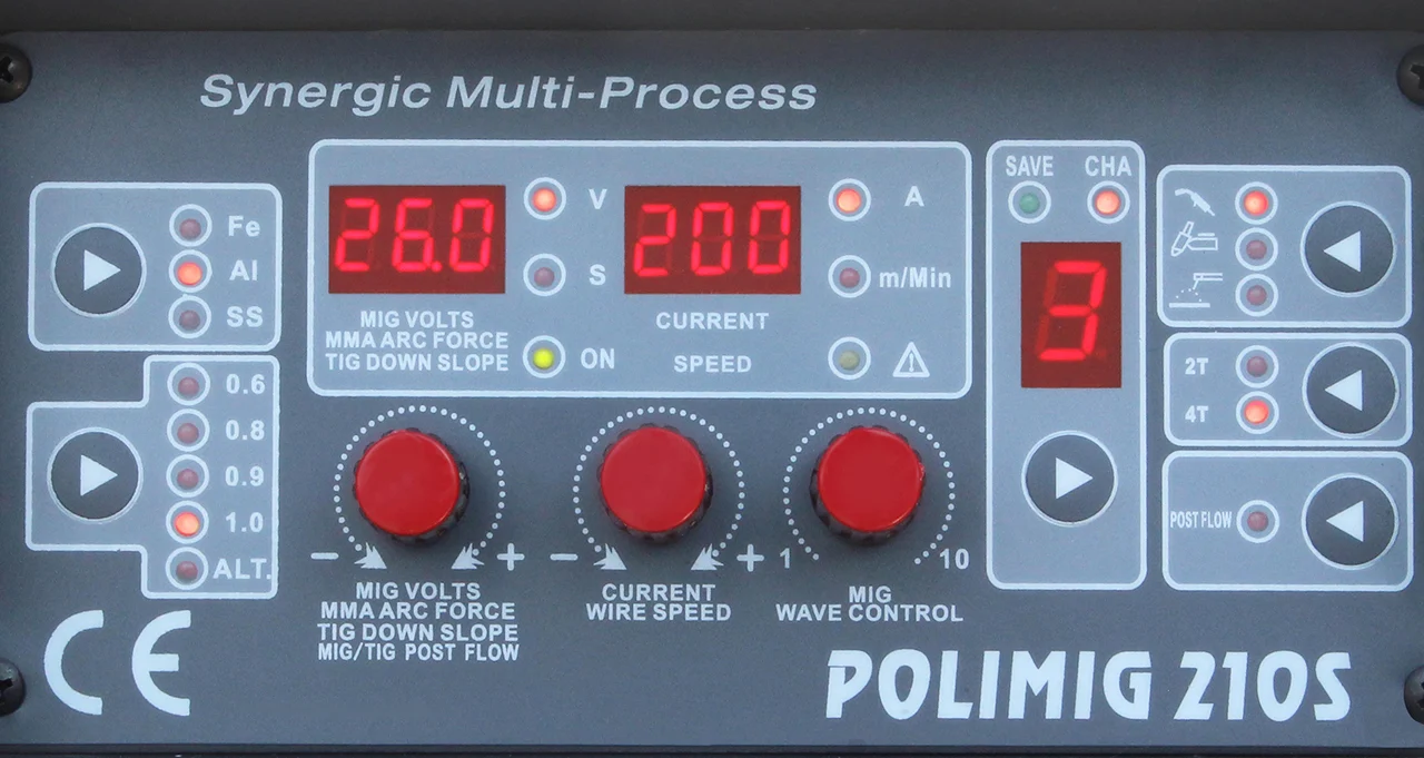 Półautomat spawalniczy inwerterowy 3w1 POLIMIG 210 MIG/MAG TIG MMA Welder Fantasy + komplet uchwytów 230V, zdjęcie 3